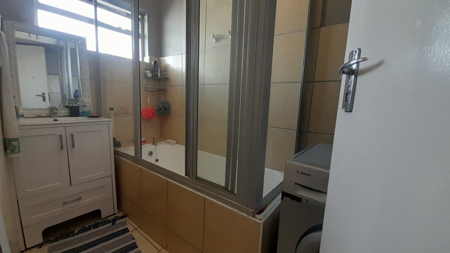 2 Bedroom Property for Sale in Wynberg Western Cape